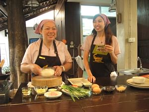 Thai Cooking Class Tour at Baipai Thai Cooking School
