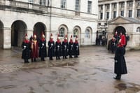 Half Day Private London Tour with Horse Guards Parade 1