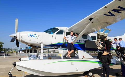 Scenic Seaplane Tour Over Halong Bay from Hanoi