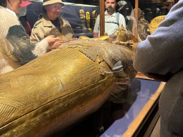 Cairo Day Tour from Sharm El Sheikh: Giza Plateau and Museum