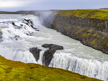 Explore the Golden Circle and South Coast in 2 Days from Reykjavík