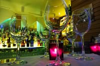 Private 2-Hour Workshop of Bottles or Clocks Painting 4