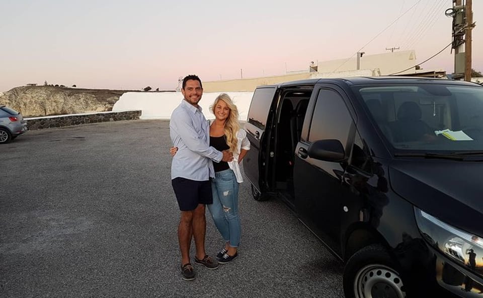 Private 6-Hour Santorini Highlights Tour from Fira