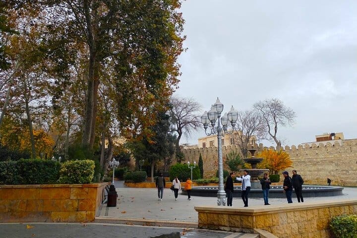 Photo tour- Photograph tour-Baku city tour-Flame Towers-Baku Boulevard-Heydar Aliyev Center-Old City Icherisheher-Maiden Tower-VLA Travel-Qubernator Baghi