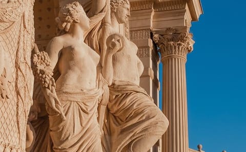 Private Walking Tour of Historic Marseille Landmarks