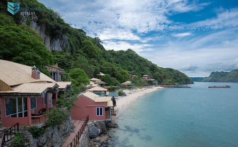 1 Night Party Boat & 1 Night Bungalow in Private Island
