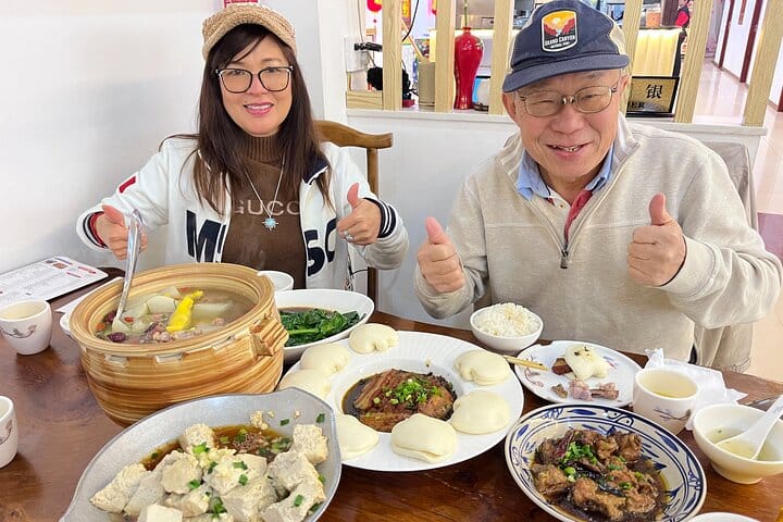 Beijing Forbidden City and Badaling Great Wall private day tour.