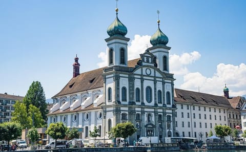 Guided Walking Tour of Lucerne's Historic Old Town