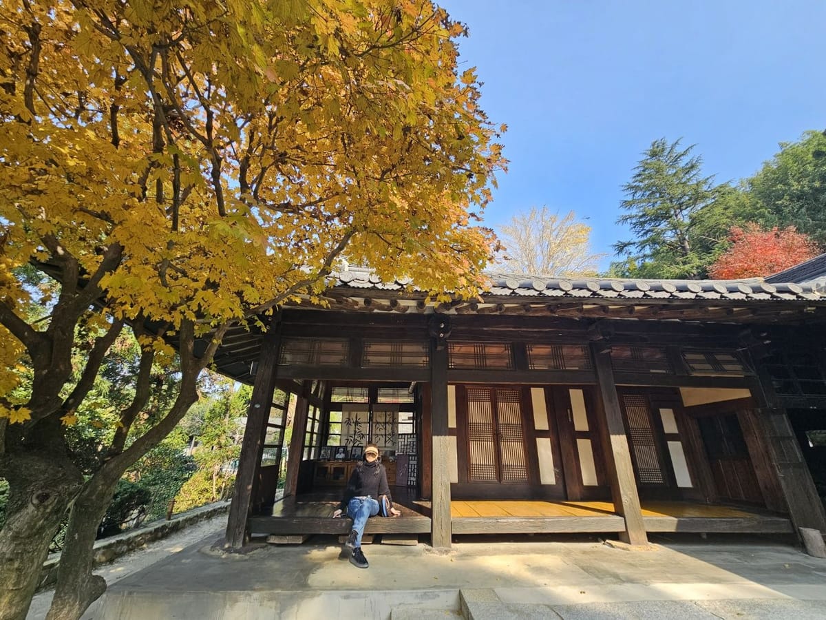 Traditional Korean house near Ahopsan Forest with beautiful autumn colors