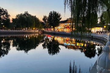 Beihai Boat Ride with Imperial Cuisine Experience and Visit Old Part Beijing