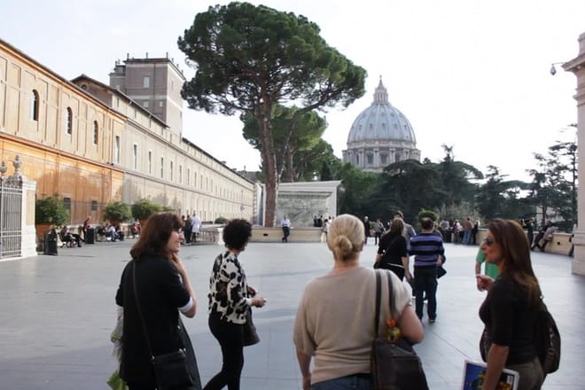 Looking into the Vatican Gardens - 5 Hour Vatican In Depth