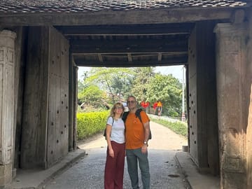 Luxury Day Tour of Hoa Lu, Trang An & Mua Cave from Hanoi