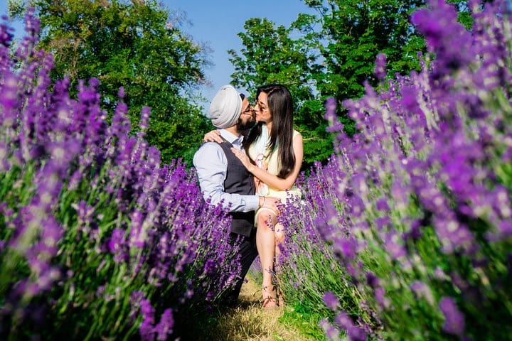 Propose Photoshoot in London Insta: photowalk_in_london Web: skylensstudio . com