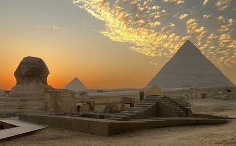 Hurghada to Cairo Small Group Tour GEM and Giza Pyramids