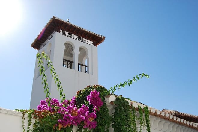 Granada Private Walking Tour with a Professional Guide 2