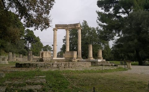 Private Day Tour of Ancient Olympia and Temple of Apollo from Athens