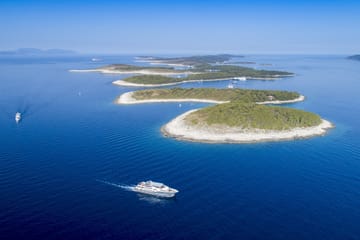 Private Hvar Island Tour with Wine Tasting and History