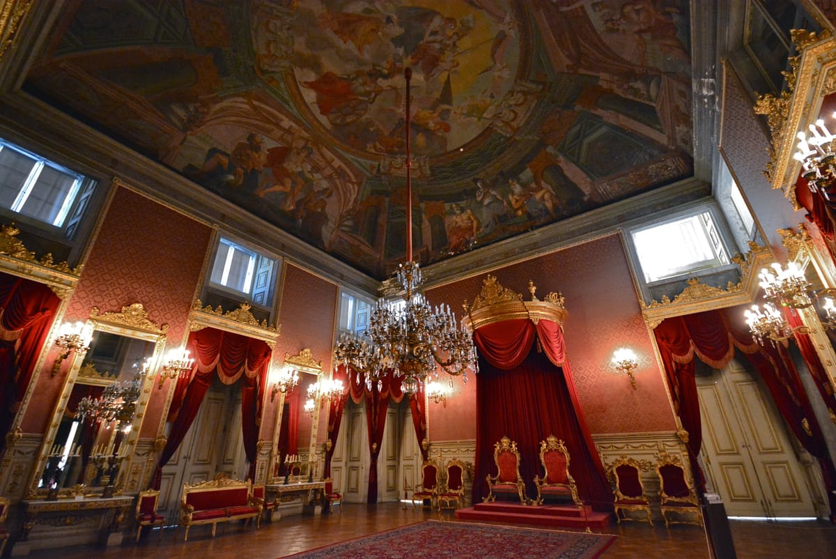 Lisbon Afternoon: Private Tour with Monuments and Fado Dinner