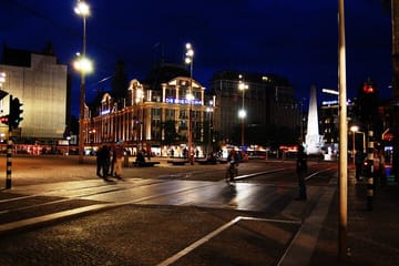 Photoshoot Experience at Dam Square in Amsterdam