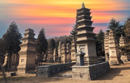 Day Trip from Xi'an to Luoyang: Longmen Grottoes & Shaolin Temple