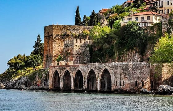 Alanya City Tour with Cable Car & Dimçay Boat Tour–From Side