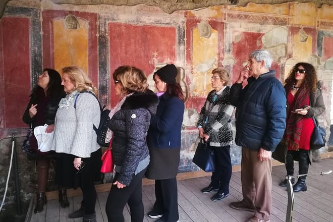 Group tour, Pompeii and wine & food tasting winery Cantina del Vesuvio (6 hours) 10