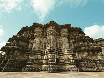Belur and Halebeedu Heritage Tour from Mangalore