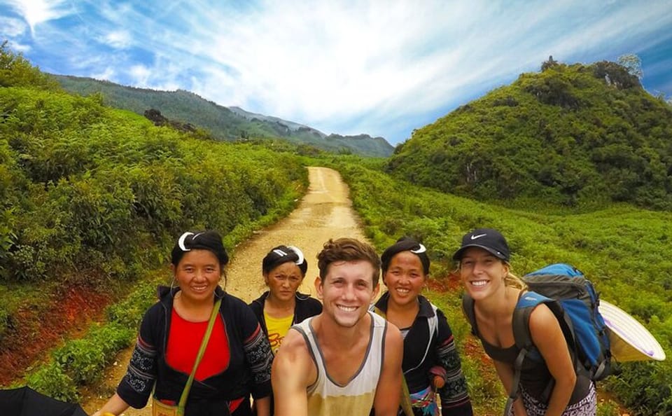 Three-Day Sapa Trekking Tour from Hanoi with Limousine Transfer