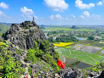 Private Day Trip to Trang An, Bich Dong, Local Family & Mua Caves