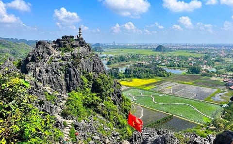 Private Day Trip to Trang An, Bich Dong, Local Family & Mua Caves