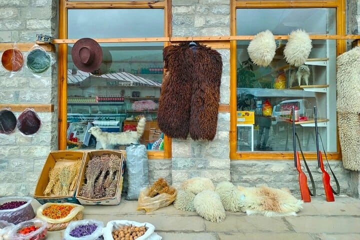 Lahij tour_lahij_tour_Shamakhi tour_shamakhi_tour_azerbaijan_tour_lahij-village-lahic kendi