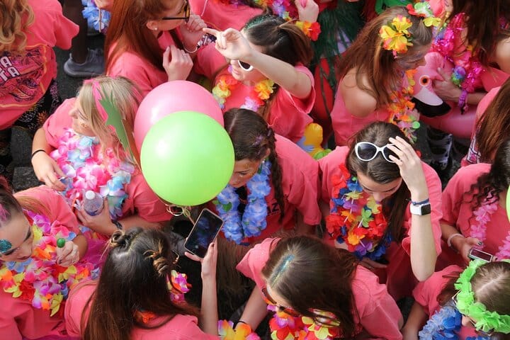  Miami Spring Break Party Boat with Live DJ and Open Bar  2