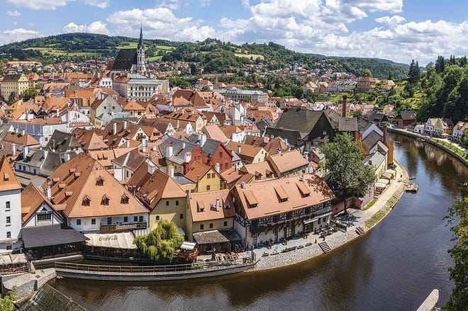 Private Prague to Vienna luxury car via Cesky Krumlov with guide