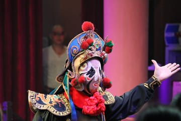 Sichuan Opera Performance Ticket in Chengdu with Reserved Seating