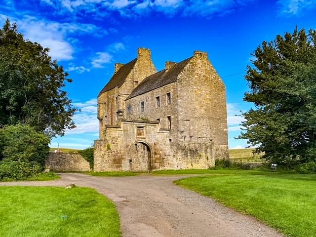 Outlander 5 Location Tour 