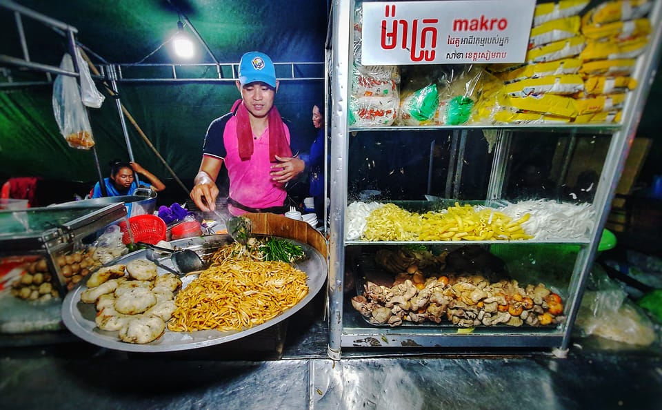 Explore Evening Local Culture Food Tour (100% Locals Tasting)