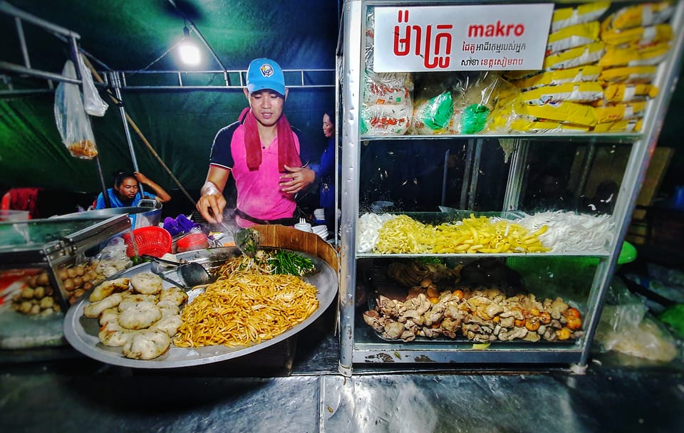 Explore Evening Local Culture Food Tour (100% Locals Tasting)