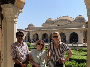 Cultural Bus Tour of Abhaneri, Agra, and Delhi Division