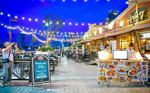 Bangkok: Calypso Cabaret & Sunset Dinner Cruise optional Transfer
