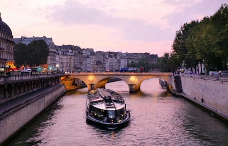 Paris and Nice Rail Tour: 6 Days of Culture and Relaxation
