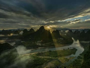 Full/Half-Day Yangshuo Xianggong Mountain Sunrise Private Tour