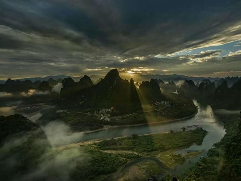 Full/Half-Day Yangshuo Xianggong Mountain Sunrise Private Tour
