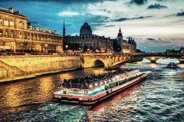 Full Day Paris City Pass: 50 Museums, Unlimited Hop On/Off Cruise