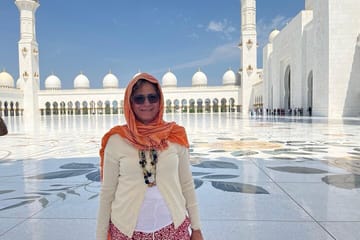 Dubai To Abu Dhabi: Grand Mosque, Royal Palace & Etihad Towers