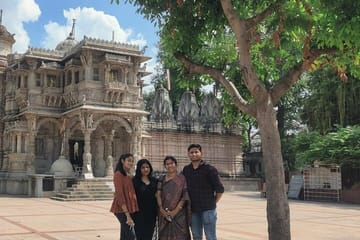 Gujarat Temples and Wildlife 9-Day Tour from Ahmedabad