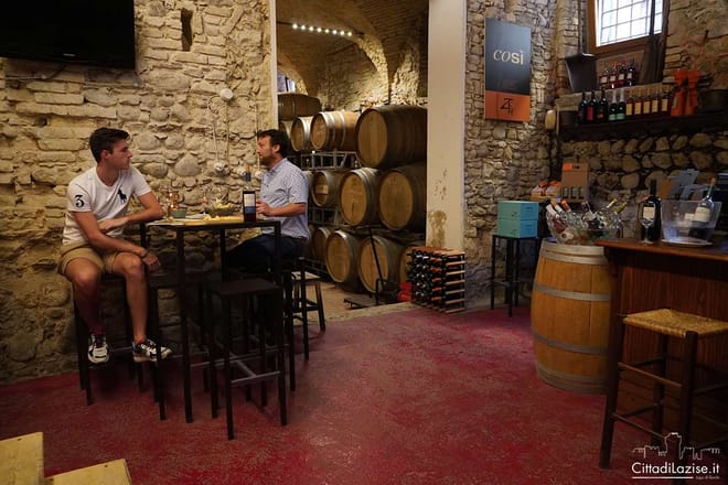 Wine Tasting in Historical Center of Lazise 9