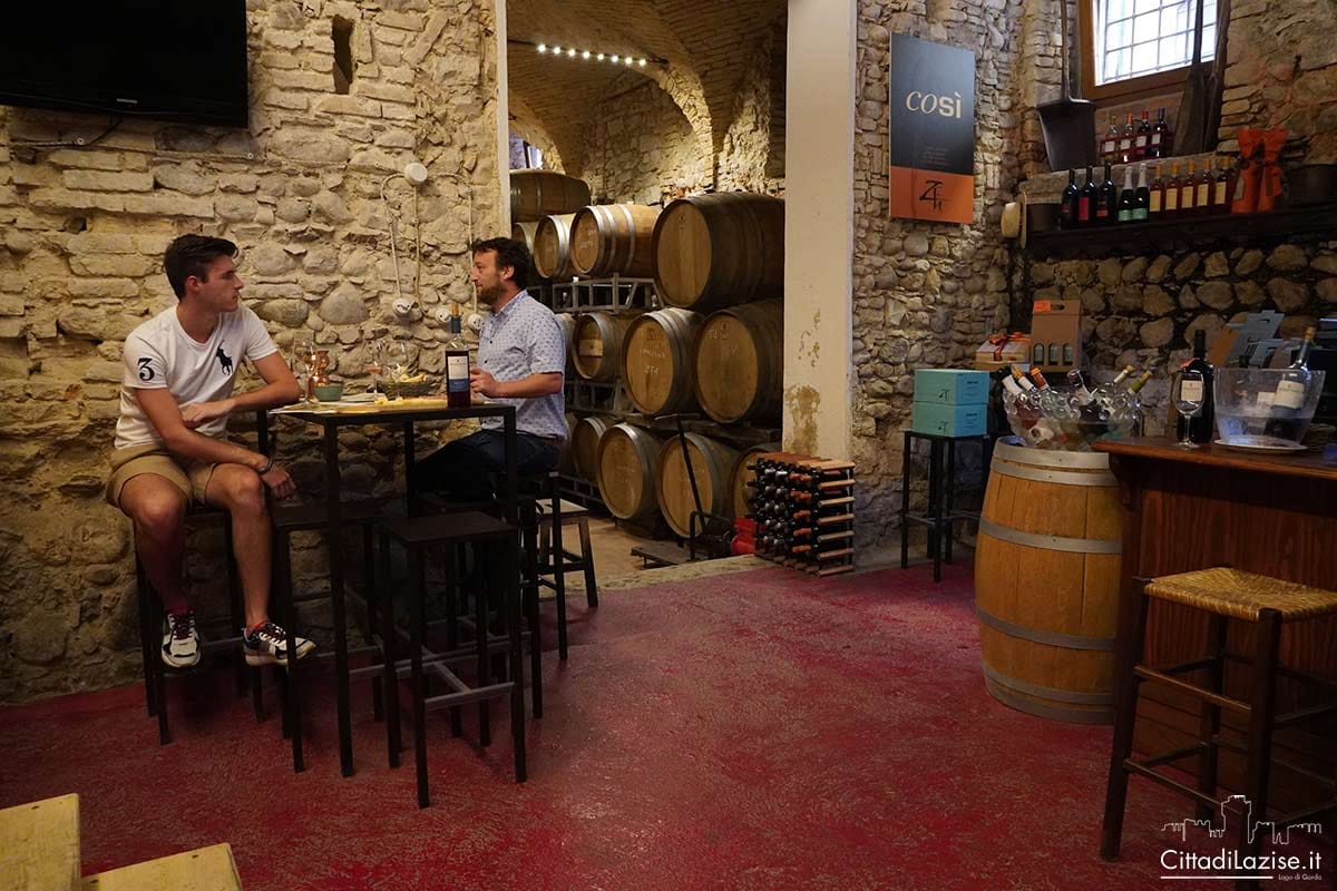 Wine Tasting in Historical Center of Lazise 9