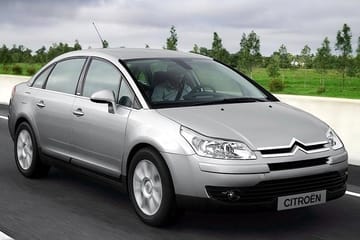 Private Airport Transfer to and from Puerto Madryn