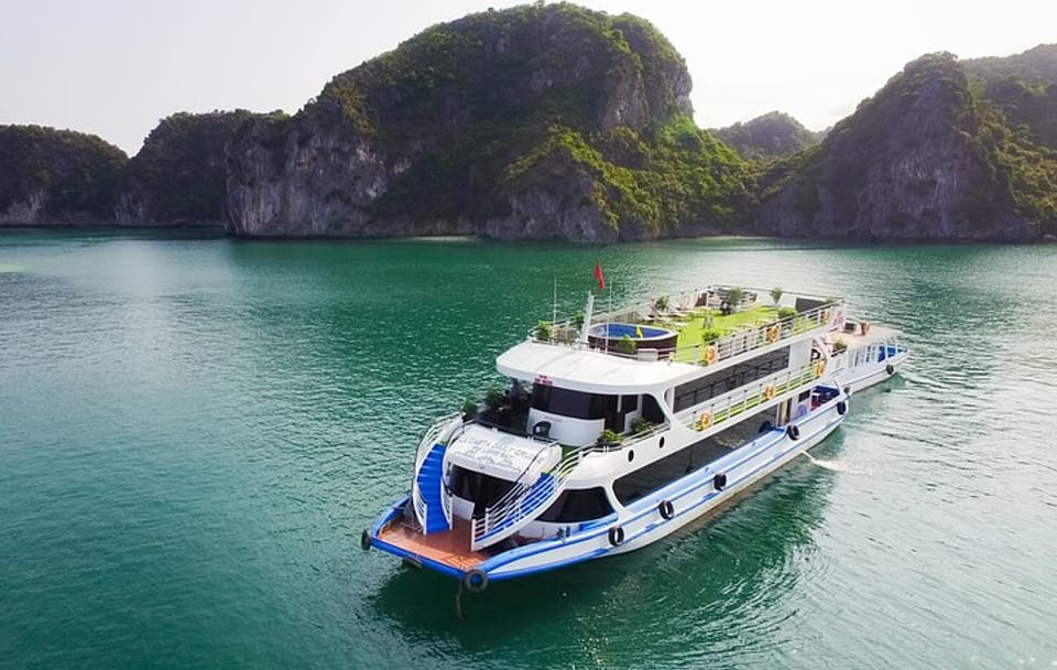 La Casta Cruise from Hanoi by Expressway Transfer – 5 Star Cruise