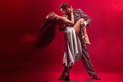Buenos Aires Shore Excursion: Rojo Tango Dinner and Tango Show
